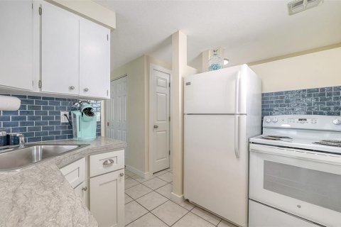 Propiedad comercial en venta en Holmes Beach, Florida, 2 dormitorios, 118.54 m2 № 2423945 - foto 28