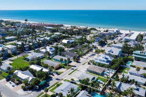 Propiedad comercial en venta en Holmes Beach, Florida, 2 dormitorios, 118.54 m2 № 2423945 - foto 2