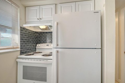 Propiedad comercial en venta en Holmes Beach, Florida, 2 dormitorios, 118.54 m2 № 2423945 - foto 15