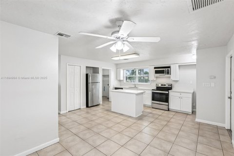 Villa ou maison à vendre à Boca Raton, Floride: 4 chambres, 147.53 m2 № 1948515 - photo 17