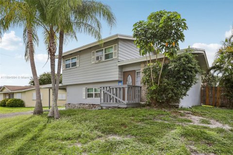 Villa ou maison à vendre à Boca Raton, Floride: 4 chambres, 147.53 m2 № 1948515 - photo 4