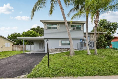 Villa ou maison à vendre à Boca Raton, Floride: 4 chambres, 147.53 m2 № 1948515 - photo 3