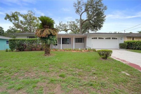 Casa en venta en Inverness, Florida, 3 dormitorios, 112.41 m2 № 1813555 - foto 1