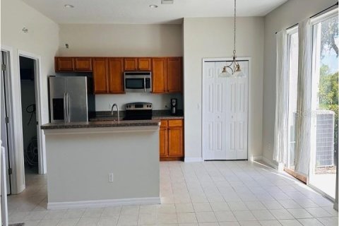 Adosado en alquiler en Orlando, Florida, 3 dormitorios, 136.85 m2 № 2216370 - foto 2