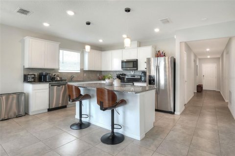 Casa en venta en Davenport, Florida, 4 dormitorios, 173.26 m2 № 1875988 - foto 5