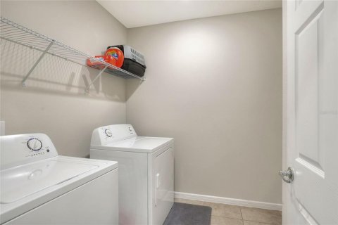 Casa en venta en Davenport, Florida, 4 dormitorios, 173.26 m2 № 1875988 - foto 28