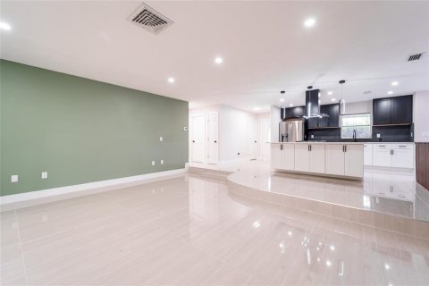 Villa ou maison à vendre à Venice, Floride: 3 chambres, 192.31 m2 № 2410154 - photo 18