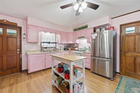 House in Trenton, Florida 2 bedrooms, 108.14 sq.m. № 2103470 - photo 9
