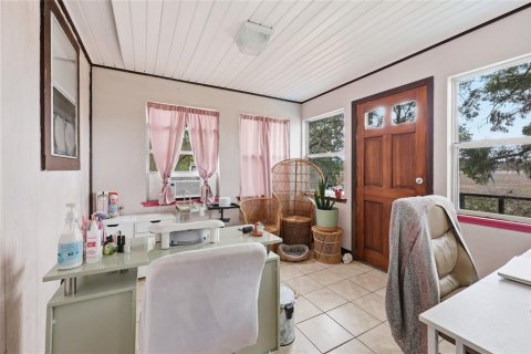 House in Trenton, Florida 2 bedrooms, 108.14 sq.m. № 2103470 - photo 11
