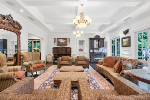 House in Coral Gables, Florida 6 bedrooms № 2060201 - photo 15