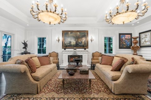 House in Coral Gables, Florida 6 bedrooms № 2060201 - photo 11