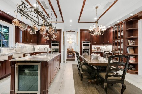House in Coral Gables, Florida 6 bedrooms № 2060201 - photo 18