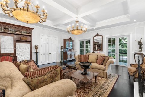 House in Coral Gables, Florida 6 bedrooms № 2060201 - photo 14