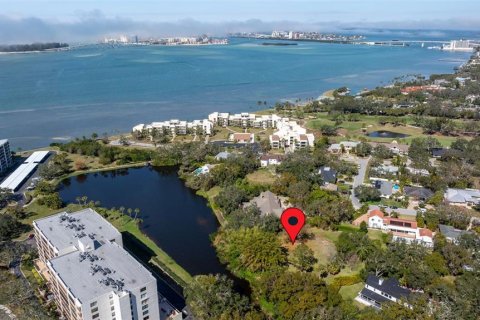 Land in Belleair, Florida № 1551763 - photo 1