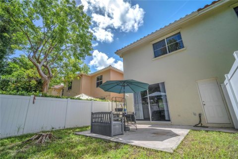 Townhouse in Miramar, Florida 3 bedrooms, 153.29 sq.m. № 1842755 - photo 23