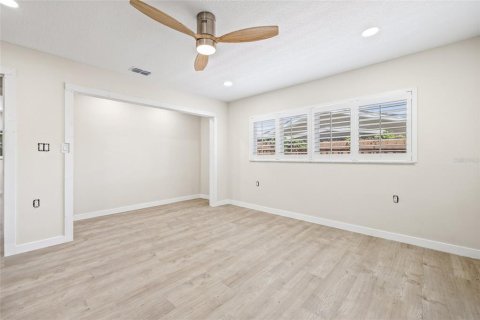 Villa ou maison à vendre à Saint Petersburg, Floride: 4 chambres, 209.59 m2 № 1805785 - photo 18
