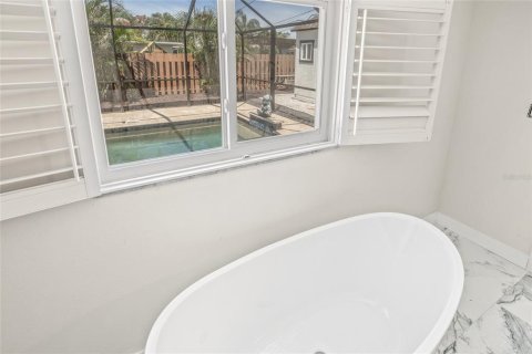 Villa ou maison à vendre à Saint Petersburg, Floride: 4 chambres, 209.59 m2 № 1805785 - photo 25