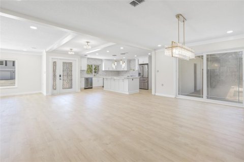 Villa ou maison à vendre à Saint Petersburg, Floride: 4 chambres, 209.59 m2 № 1805785 - photo 14