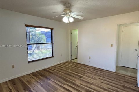 Villa ou maison à louer à Sebring, Floride: 2 chambres, 129.78 m2 № 2001234 - photo 17