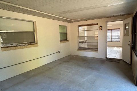 Villa ou maison à louer à Sebring, Floride: 2 chambres, 129.78 m2 № 2001234 - photo 12