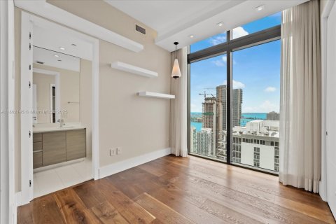 Copropriété à louer à Miami, Floride: 5 chambres, 238.67 m2 № 1959779 - photo 16