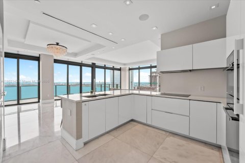 Copropriété à louer à Miami, Floride: 5 chambres, 238.67 m2 № 1959779 - photo 10