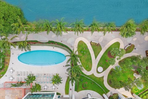 Copropriété à louer à Miami, Floride: 5 chambres, 238.67 m2 № 1959779 - photo 30