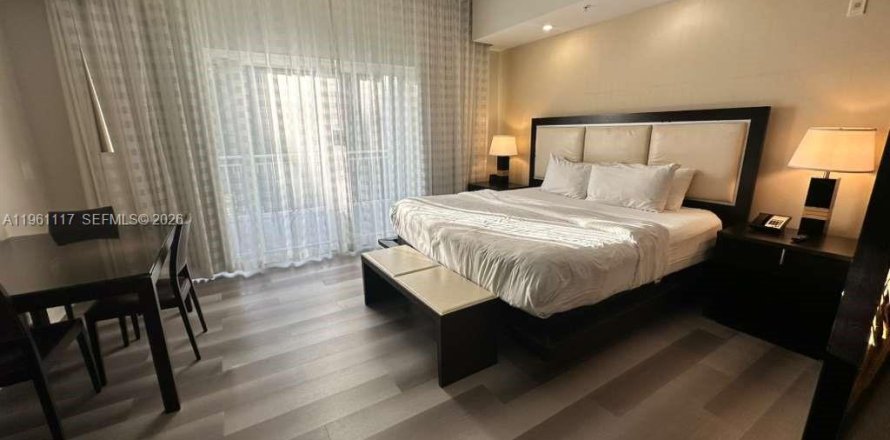 Condo à Doral, Floride, 1 chambre  № 2025412