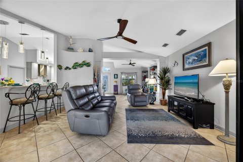 Villa ou maison à vendre à Punta Gorda, Floride: 3 chambres, 197.7 m2 № 2096254 - photo 11