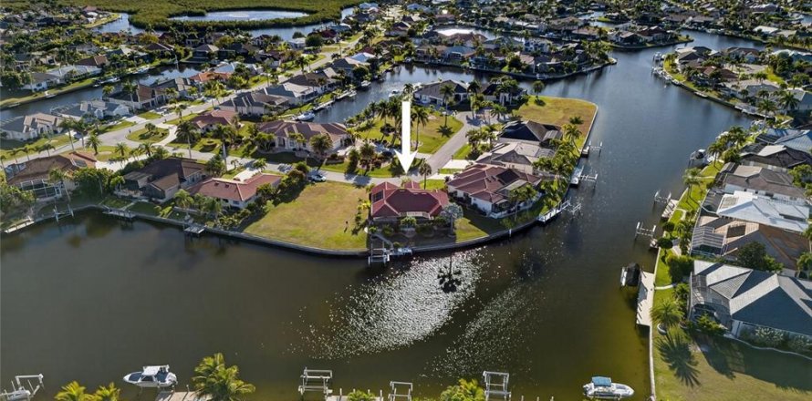 Villa ou maison à Punta Gorda, Floride 3 chambres, 197.7 m2 № 2096254