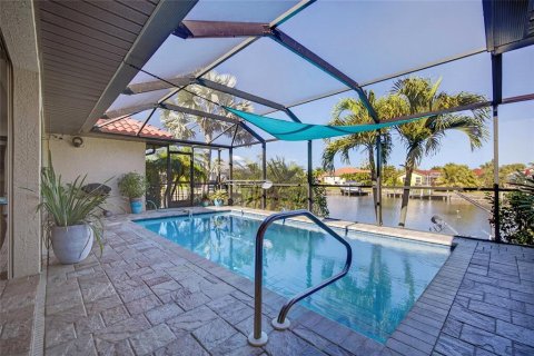Villa ou maison à vendre à Punta Gorda, Floride: 3 chambres, 197.7 m2 № 2096254 - photo 3