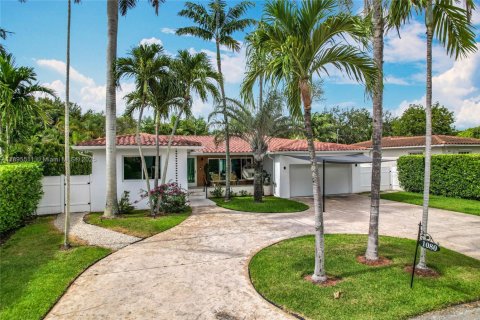 House in Miami Shores, Florida 3 bedrooms, 171.68 sq.m. № 1947220 - photo 23
