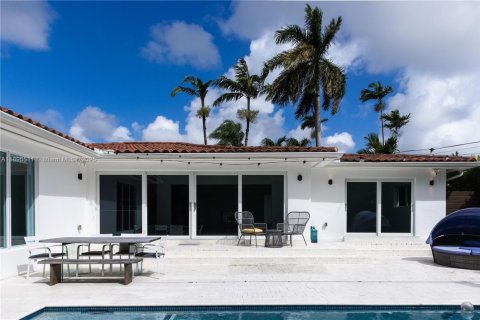 House in Miami Shores, Florida 3 bedrooms, 171.68 sq.m. № 1947220 - photo 5
