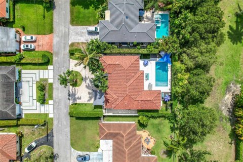House in Miami Shores, Florida 3 bedrooms, 171.68 sq.m. № 1947220 - photo 27
