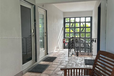 Copropriété à vendre à Fort Lauderdale, Floride: 1 chambre, 69.49 m2 № 2020615 - photo 21