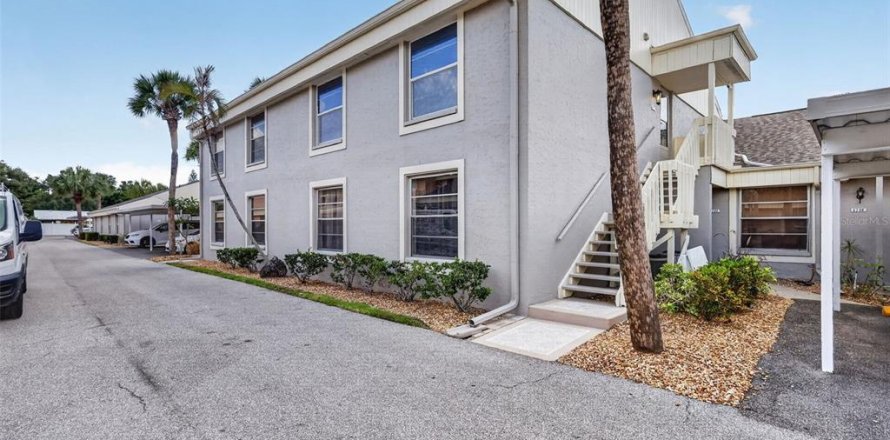 Condo in Bradenton, Florida, 2 bedrooms № 2109275