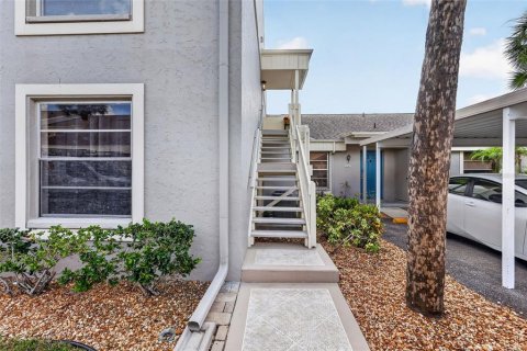 Condo in Bradenton, Florida, 2 bedrooms № 2109275 - photo 6