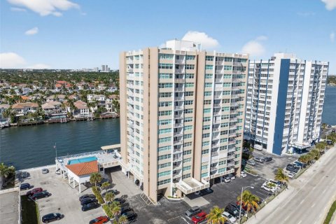 Снять в аренду кондоминиум в Холливуд, Флорида 2 спальни, 119.66м2, № 2017988 - фото 19