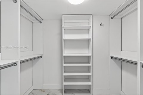 Снять в аренду кондоминиум в Холливуд, Флорида 2 спальни, 119.66м2, № 2017988 - фото 14