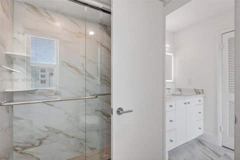 Снять в аренду кондоминиум в Холливуд, Флорида 2 спальни, 119.66м2, № 2017988 - фото 13