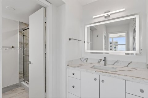 Снять в аренду кондоминиум в Холливуд, Флорида 2 спальни, 119.66м2, № 2017988 - фото 12