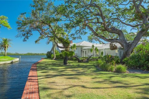 Casa en venta en Sarasota, Florida, 6 dormitorios, 971.29 m2 № 1520911 - foto 11