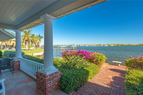Casa en venta en Sarasota, Florida, 6 dormitorios, 971.29 m2 № 1520911 - foto 10