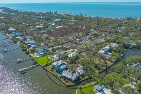 Casa en venta en Sarasota, Florida, 6 dormitorios, 971.29 m2 № 1520911 - foto 1
