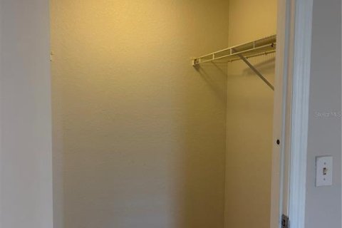 Condominio en alquiler en Kissimmee, Florida, 2 dormitorios, 95.32 m2 № 1910362 - foto 13