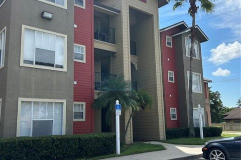 Condominio en alquiler en Kissimmee, Florida, 2 dormitorios, 95.32 m2 № 1910362 - foto 3