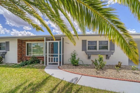 Casa en venta en Port Charlotte, Florida, 2 dormitorios, 169.45 m2 № 1609430 - foto 1