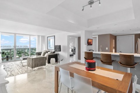 Apartment in Miami Beach, Florida 2 bedrooms, 100.15 sq.m. № 2402402