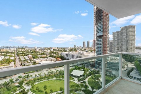 Apartment in Miami Beach, Florida 2 bedrooms, 100.15 sq.m. № 2402402 - photo 11