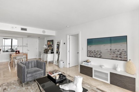 Apartment in Miami Beach, Florida 2 bedrooms, 100.15 sq.m. № 2402402 - photo 4